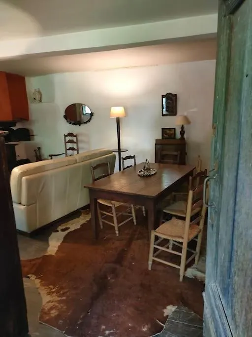 Maison De Chouliou Agert 0*,  France