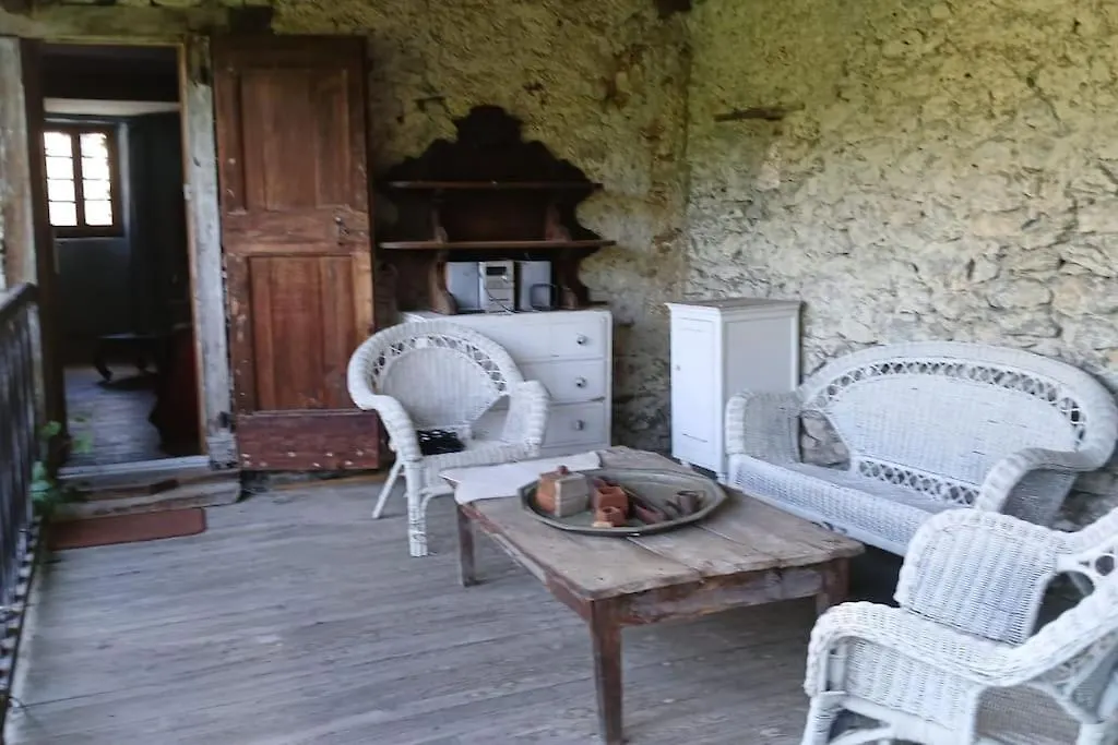 Holiday home Maison De Chouliou Agert France