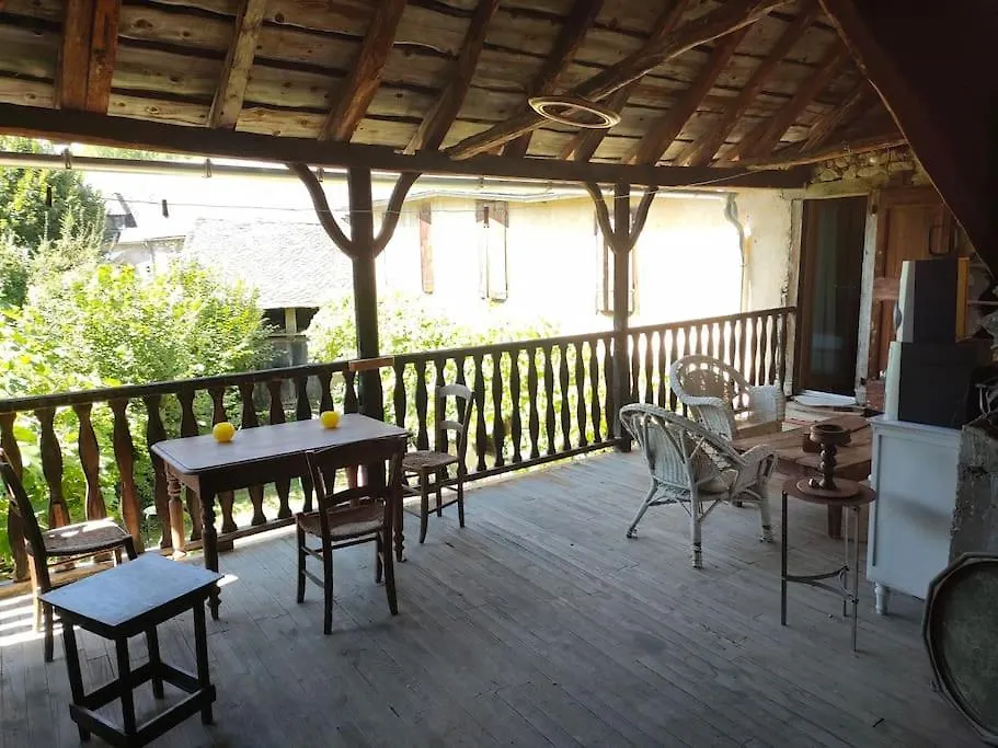 Maison De Chouliou Agert