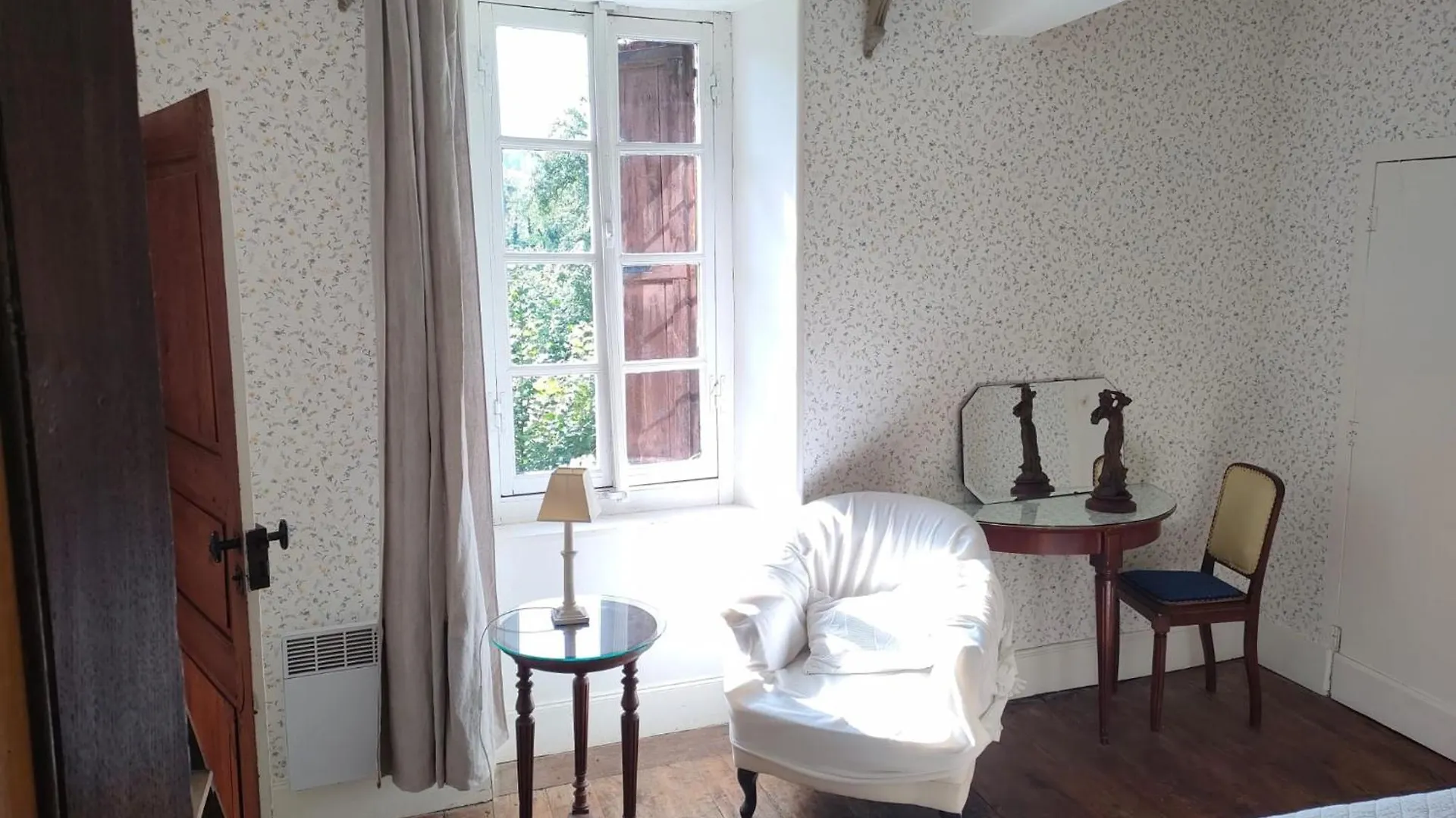 Maison De Chouliou Agert